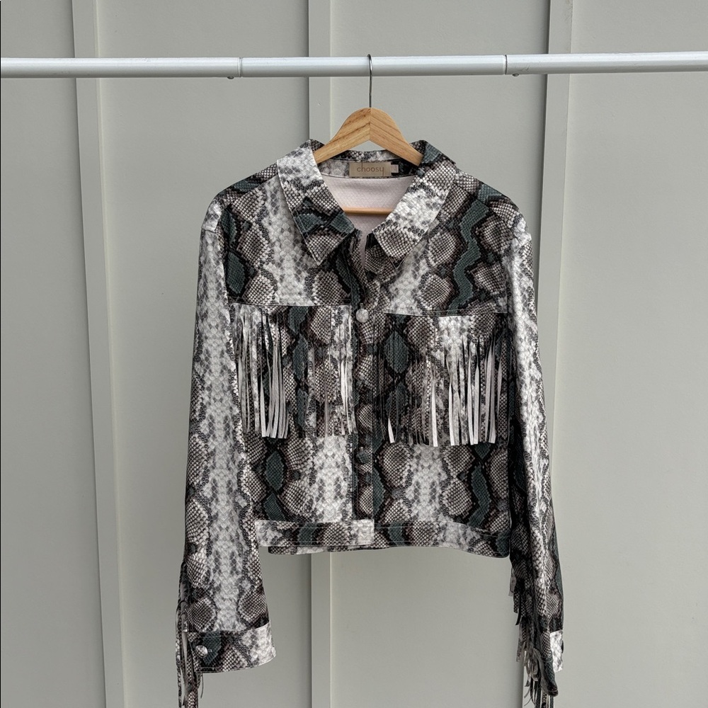 Choosy - Chic Snake Skin Jacket with Fringe